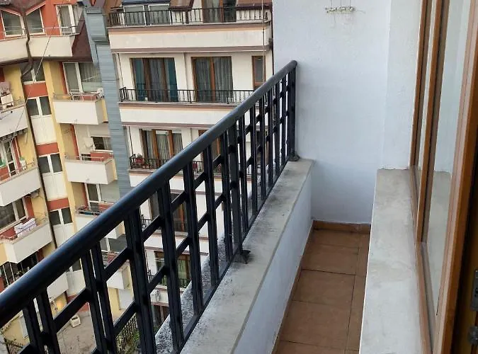 ライク ホーム ゲスト ルームズ