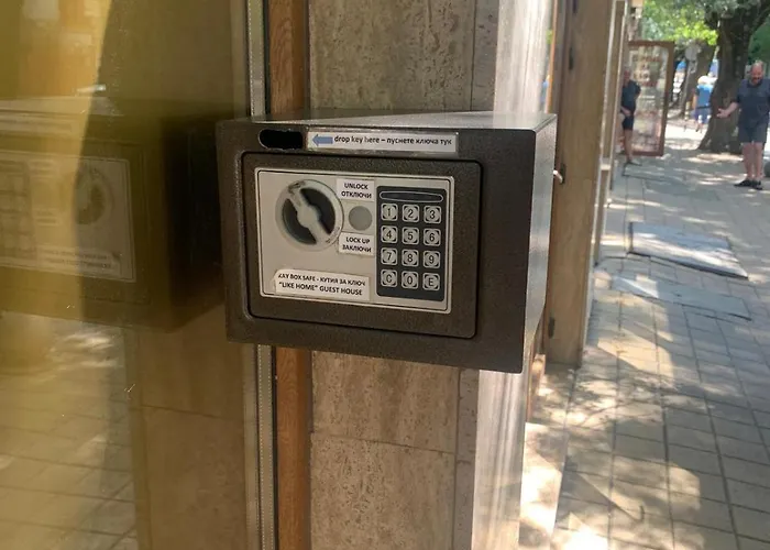 ライク ホーム ゲスト ルームズ ゲストハウス *