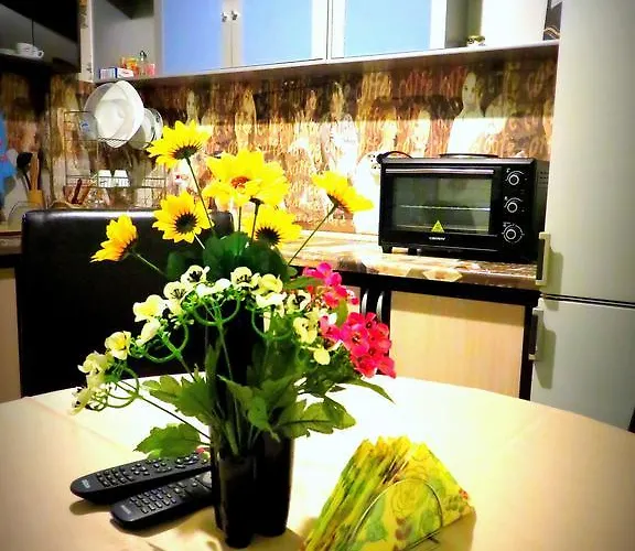 ライク ホーム ゲスト ルームズ *