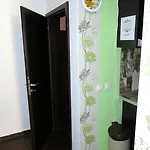 ライク ホーム ゲスト ルームズ