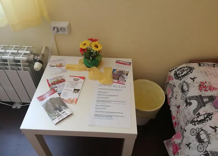 Like Guest Guest house